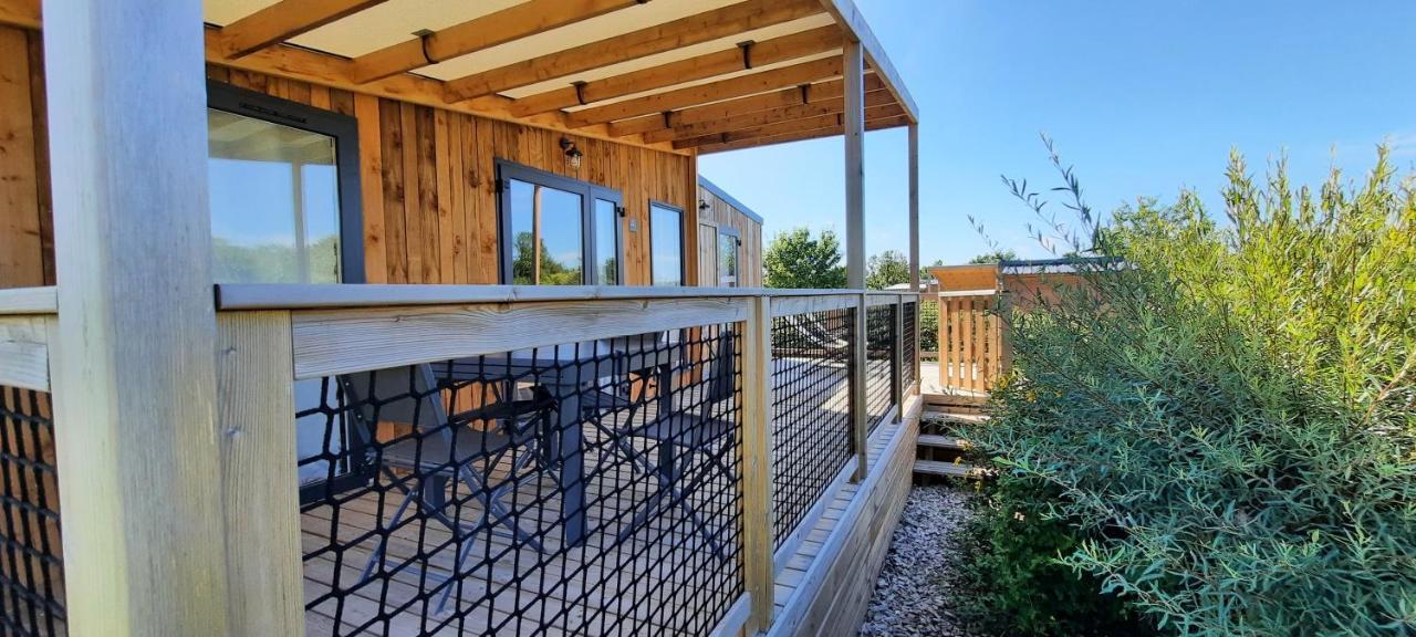 Le Village de Cottages - Le Pôle du Cheval et de l'Âne Lignières Exterior foto